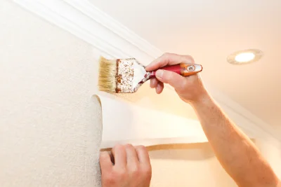 Pose de papier peint à Frain — revêtements muraux et toiles de verre